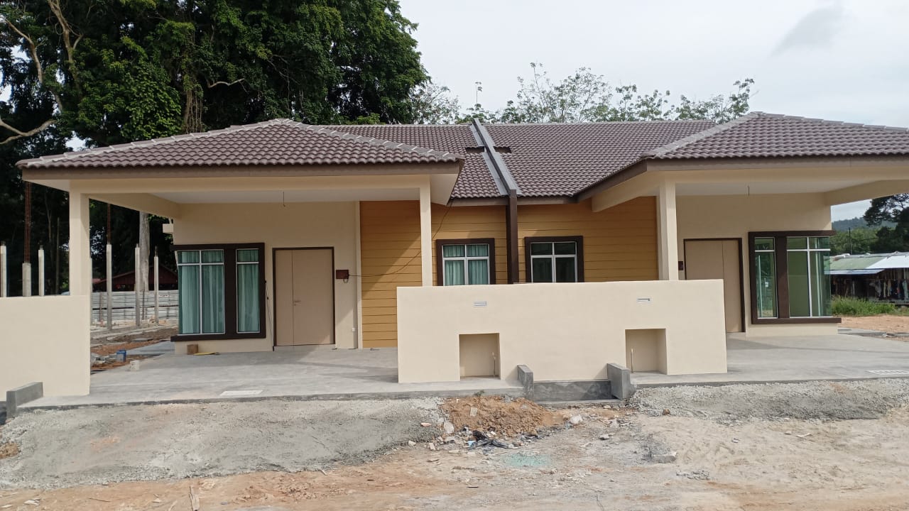 Taman Batang Melaka Indah - Semi-D